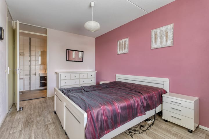 Foto 24 van Willem Barentszstraat 61