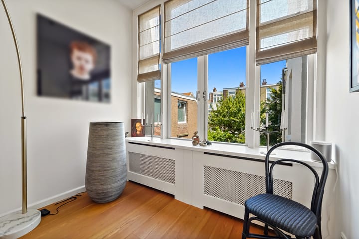 Photo 13 of Van Beverningkstraat 112