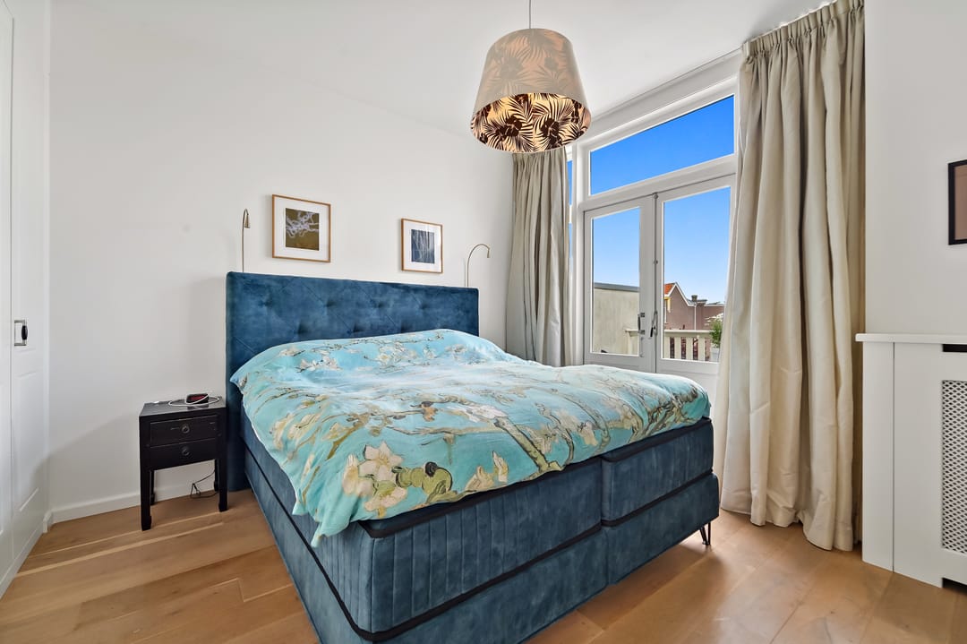 Foto 26 van Van Beverningkstraat 112