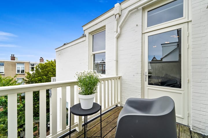 Photo 30 of Van Beverningkstraat 112