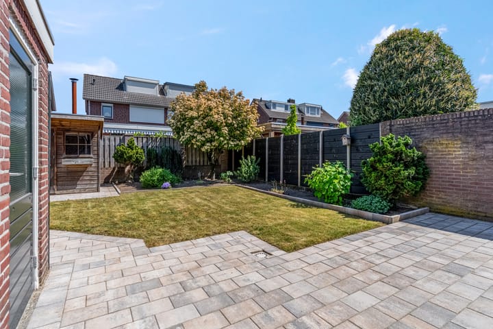 Foto 37 van Johan van Kleefstraat 9