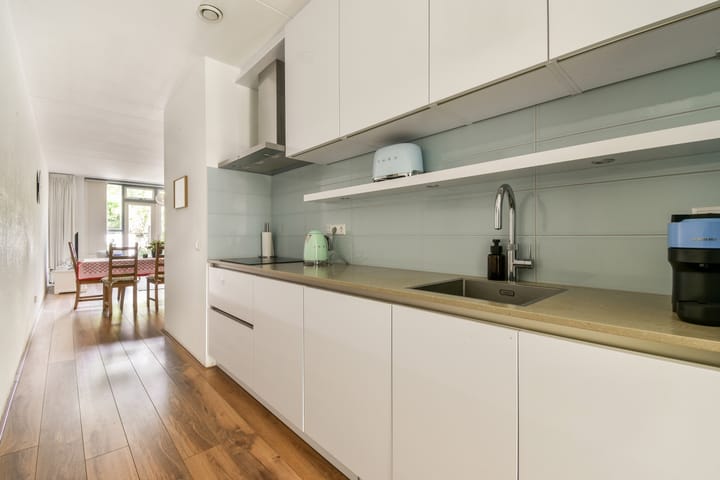 Photo 3 of Louise Henriëttestraat 2-X