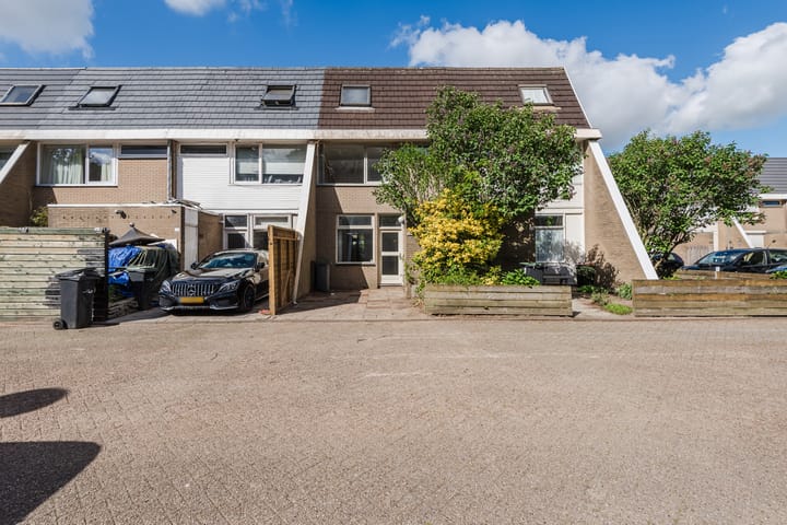 Foto 1 van Staringstraat 128