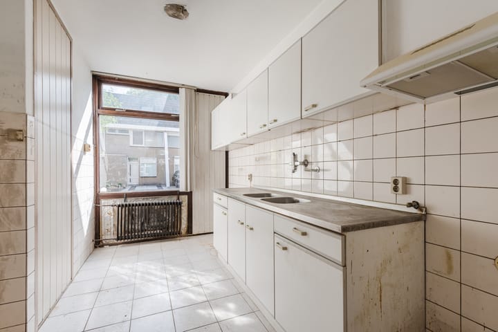 Foto 12 van Staringstraat 128