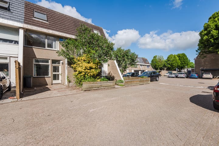 Foto 34 van Staringstraat 128