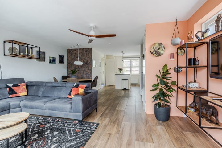 Foto 2 van Prisma 14