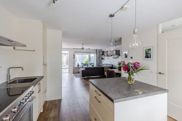 Foto 12 van Prisma 14