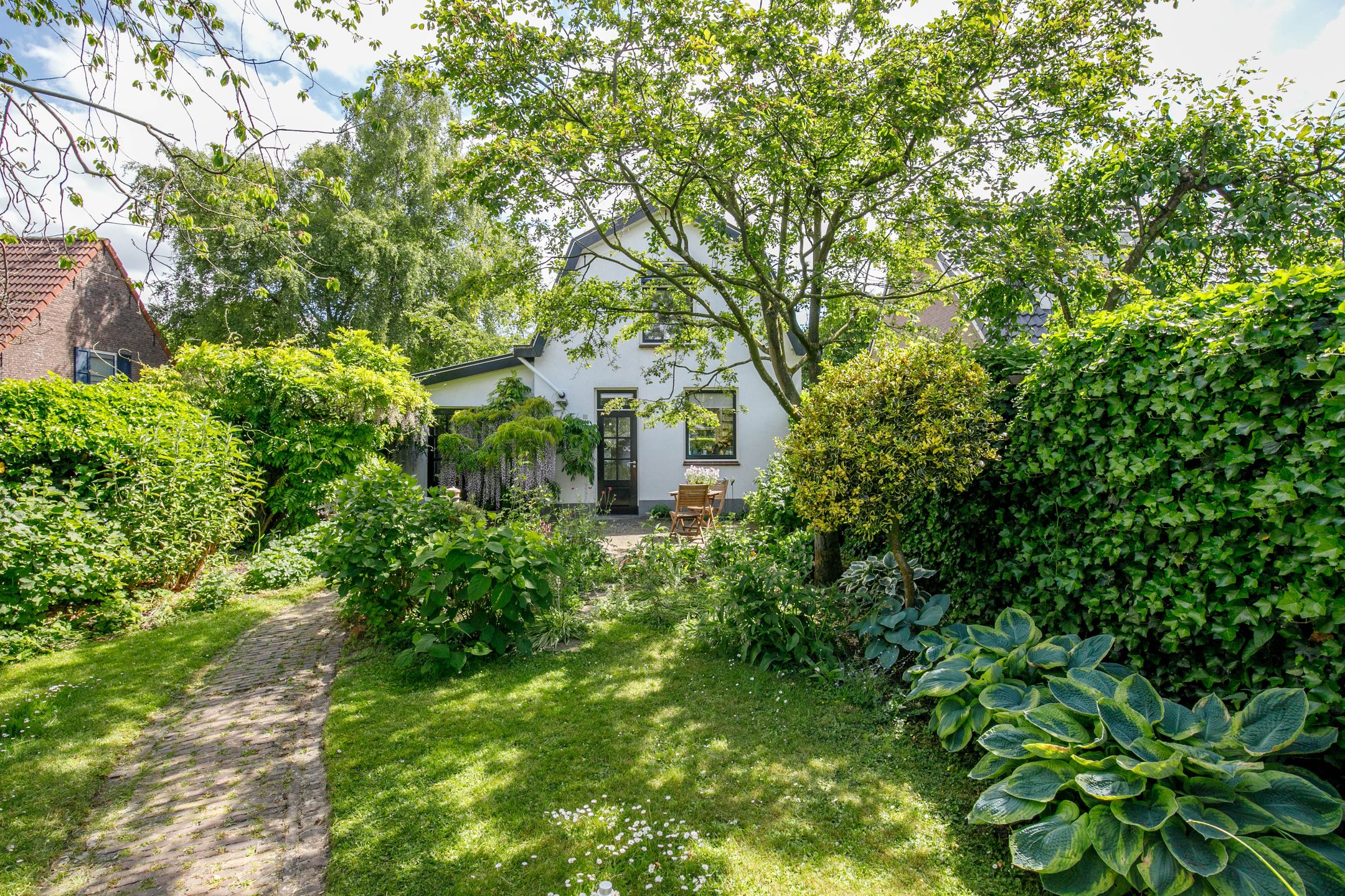 Foto 33 van De Montignylaan 4