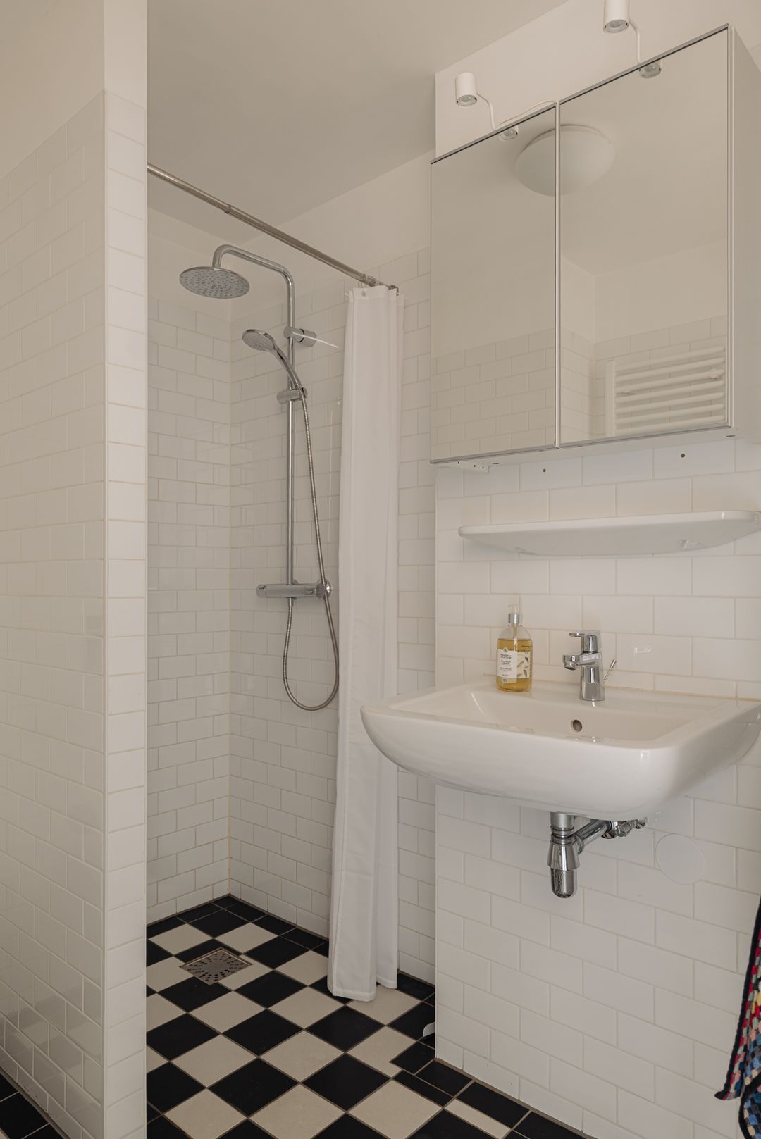 Foto 17 van Jasmijnstraat 42-A