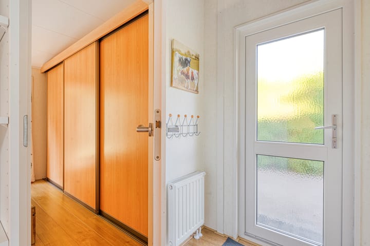 Photo 4 of Coevorderweg 27-49