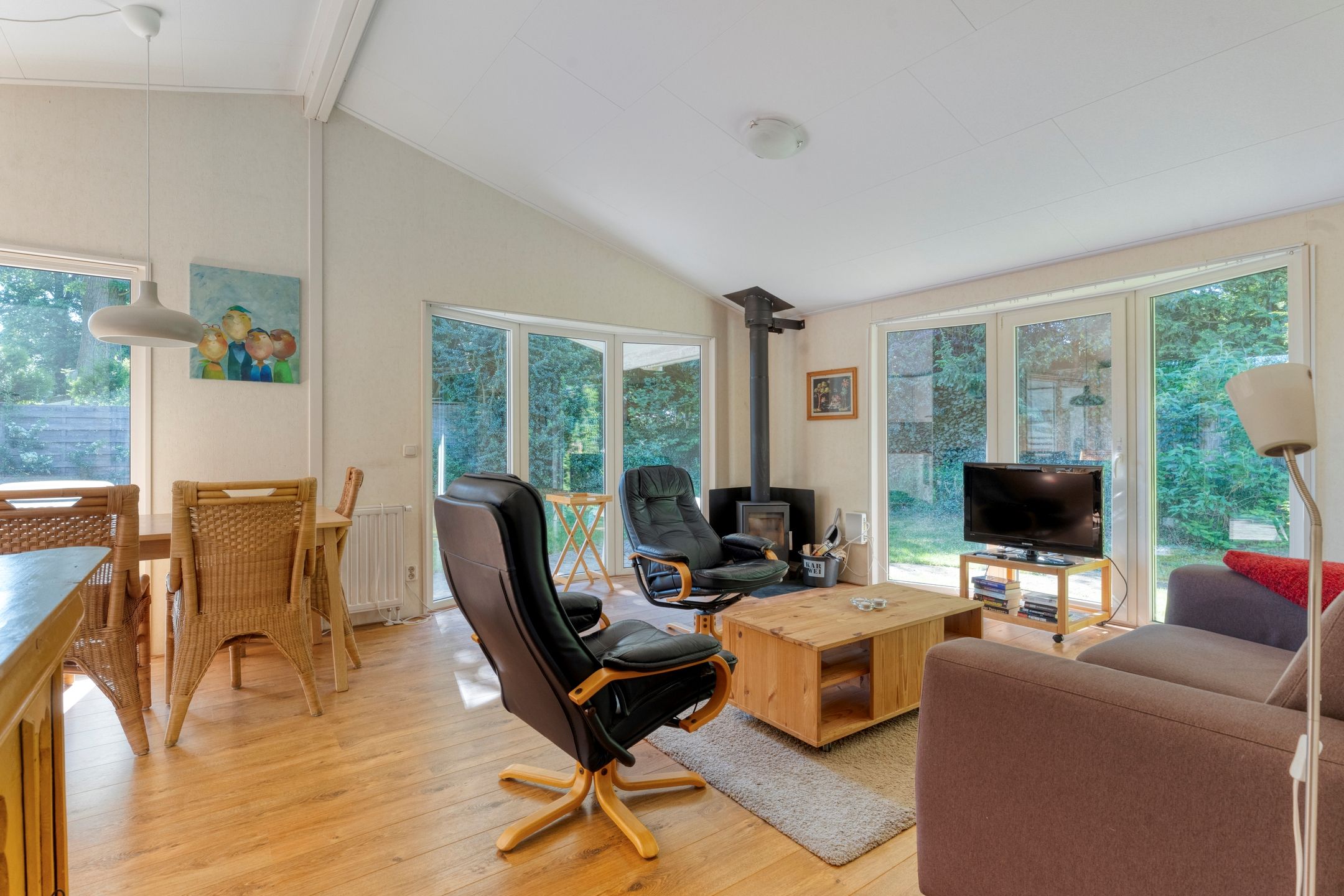 Photo 6 of Coevorderweg 27-49