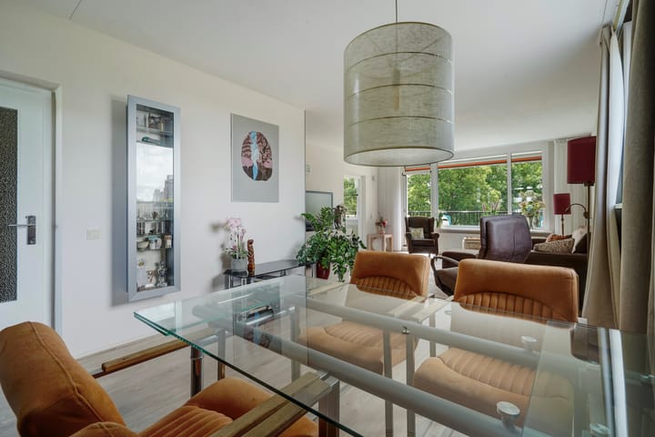 Foto 8 van Hammarskjöldlaan 695