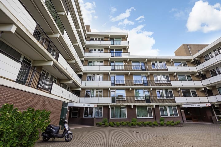 Foto 25 van Hammarskjöldlaan 695