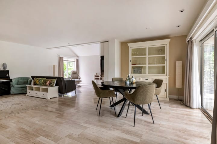 Photo 3 of Grevelingenhout 107