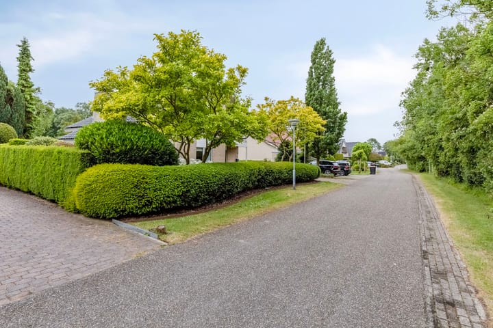 Photo 5 of Grevelingenhout 107