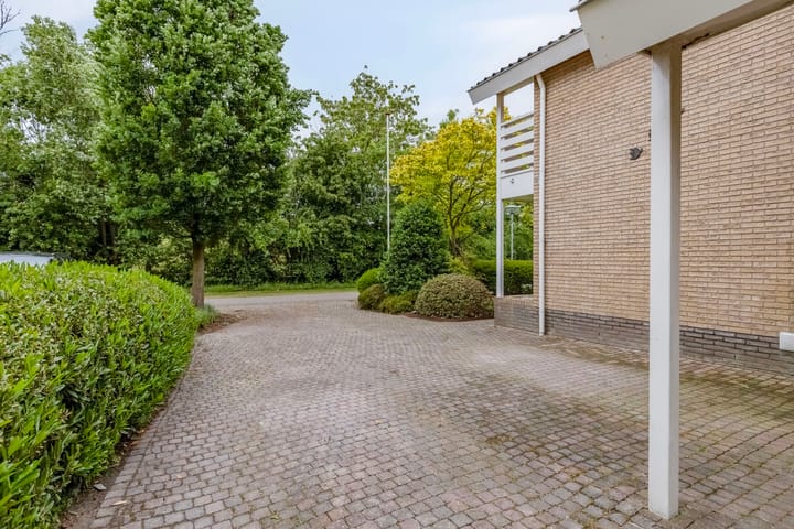 Photo 10 of Grevelingenhout 107