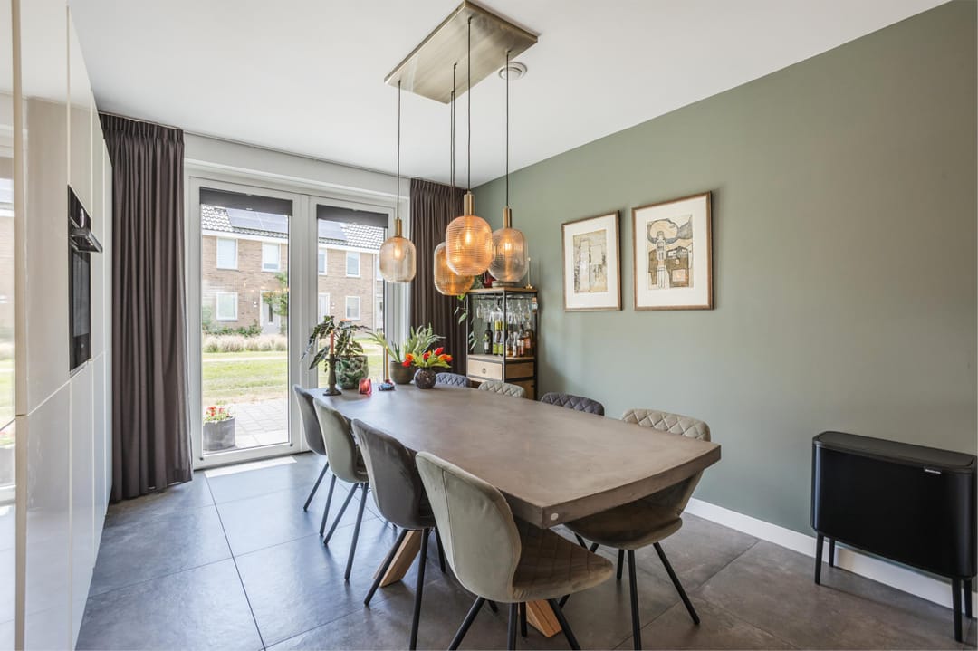 Photo 11 of Voermanstraat 94