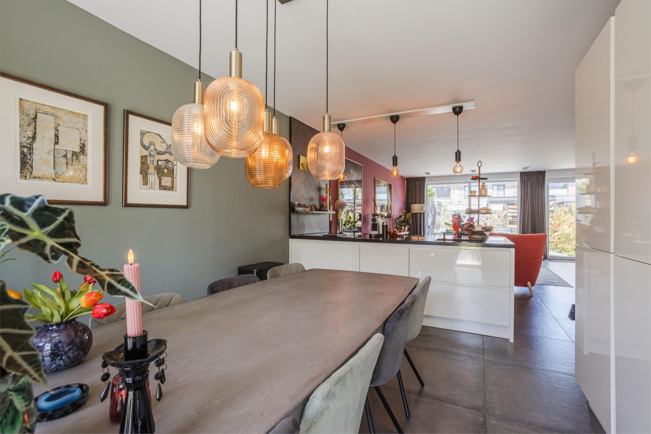 Photo 12 of Voermanstraat 94