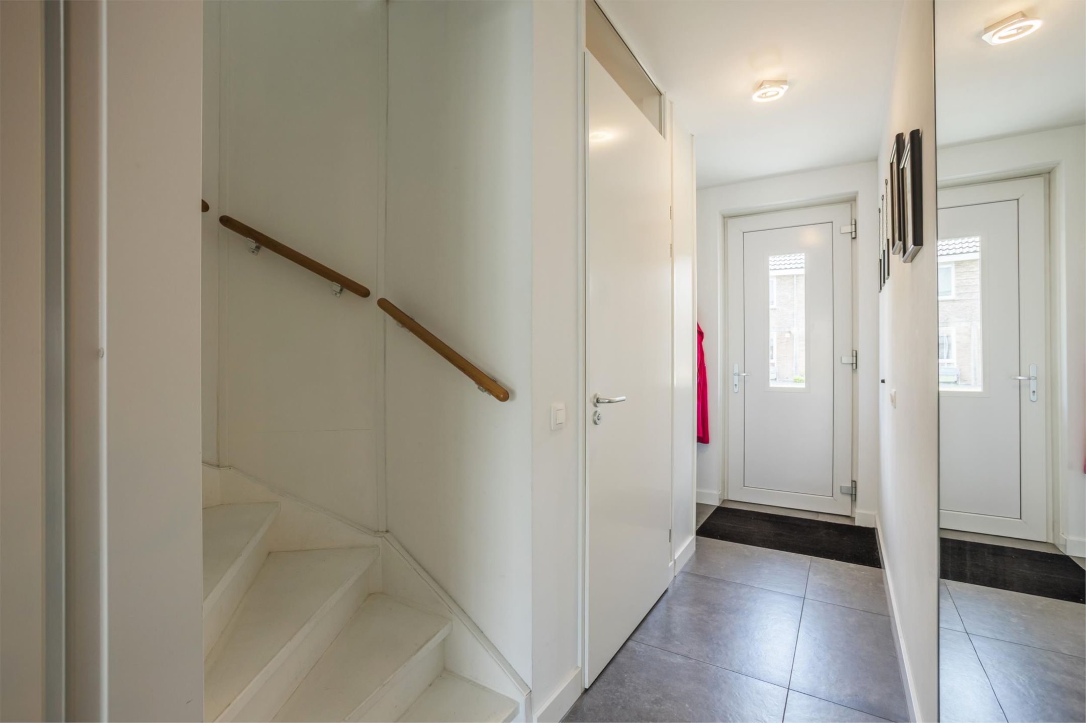 Photo 21 of Voermanstraat 94