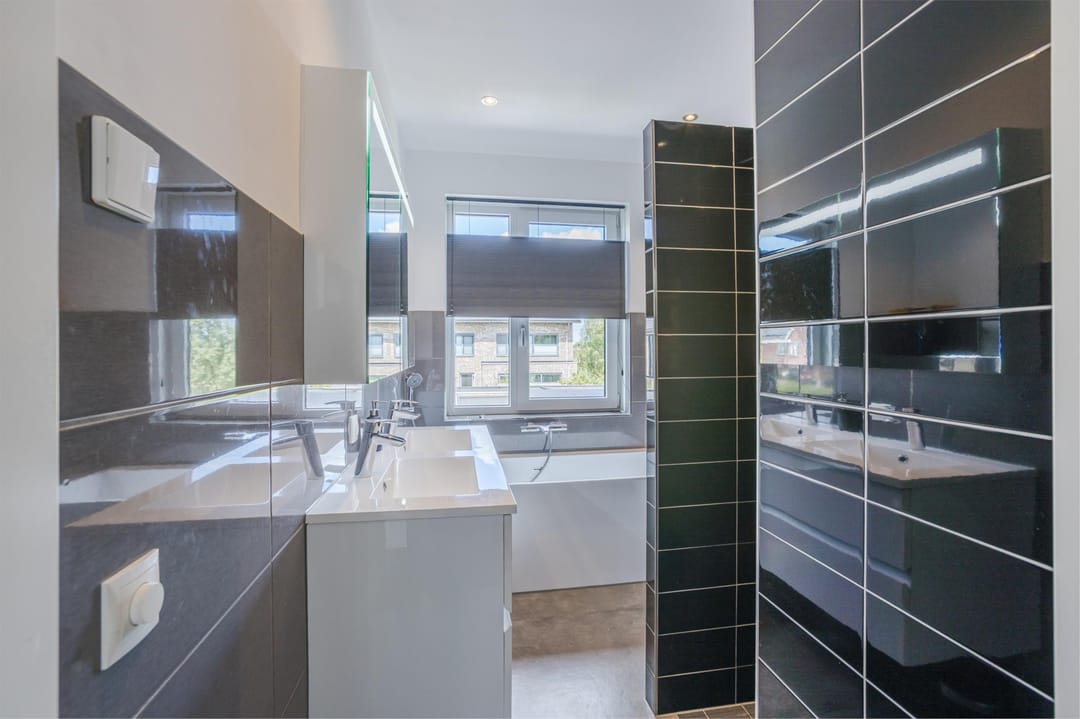 Photo 31 of Voermanstraat 94