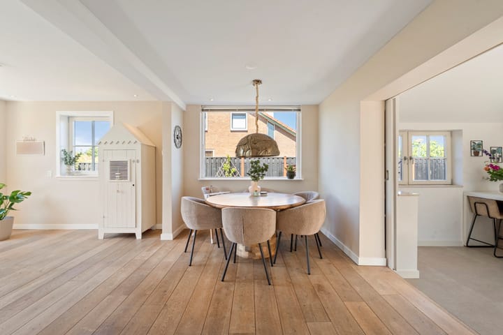 Foto 21 van Helmweg 15-B