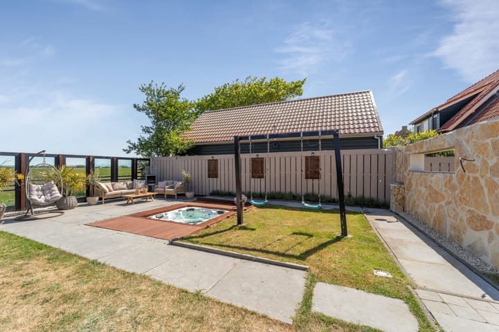 Foto 35 van Helmweg 15-B