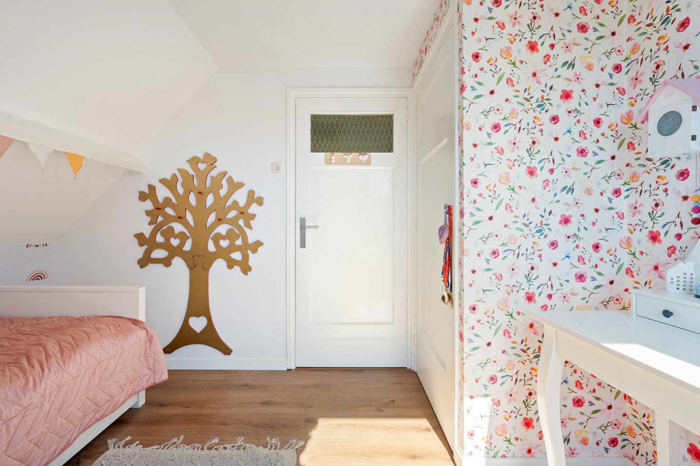 Foto 49 van Helmweg 15-B