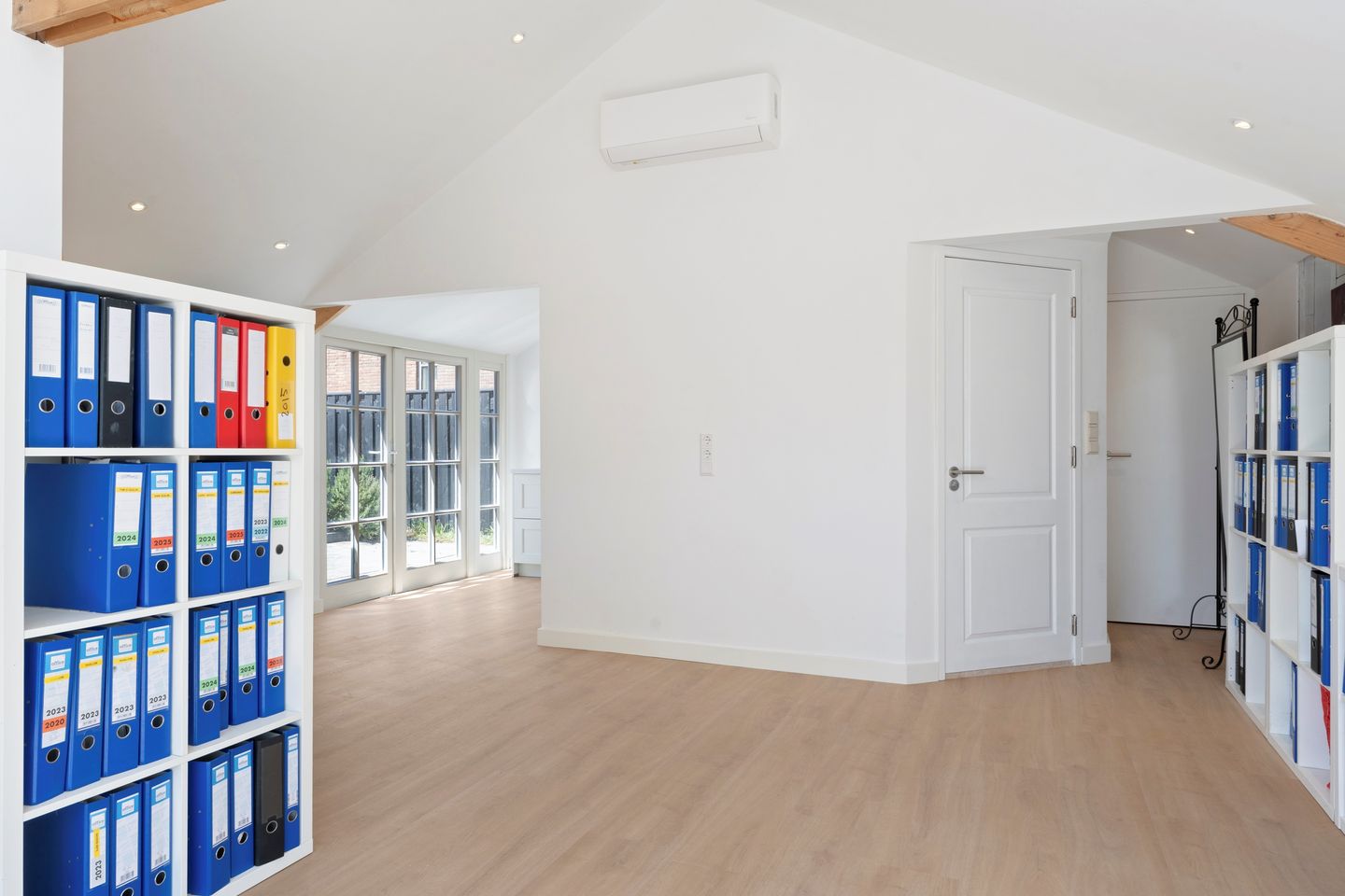 Foto 59 van Helmweg 15-B