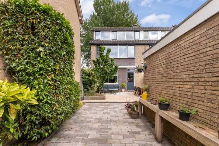 Photo 40 of Henri Dunantsingel 36