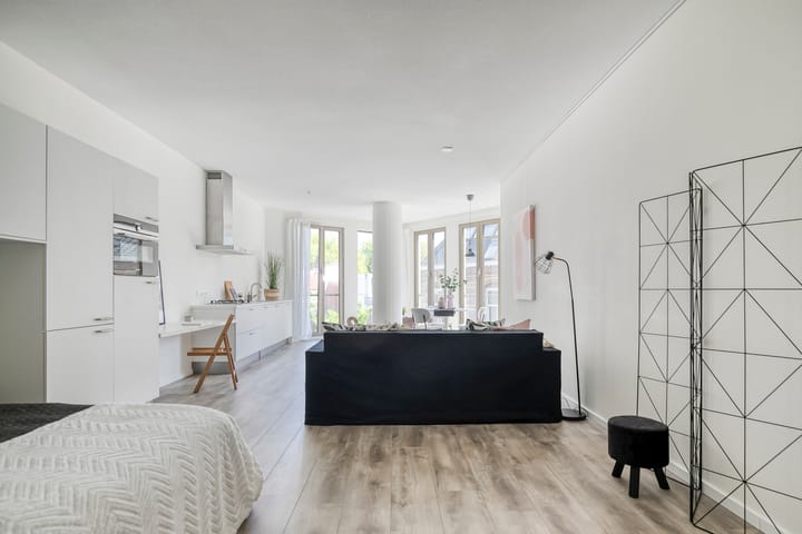 Foto 5 van Emmaplein 81