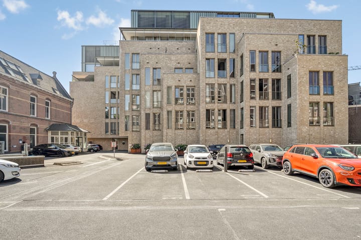 Foto 23 van Emmaplein 81