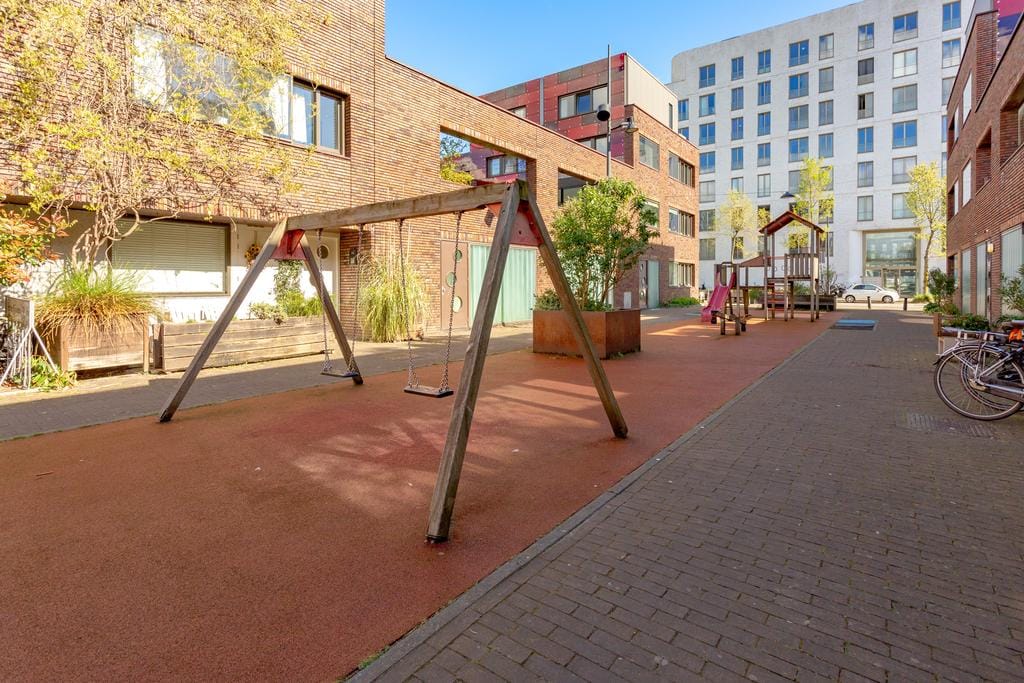Photo 35 of Eva Besnyöstraat 583