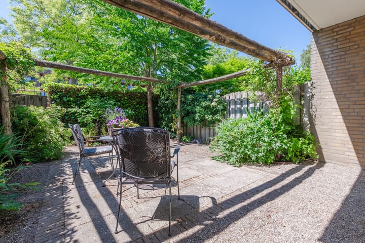 Foto 23 van Van den Berghlaan 479