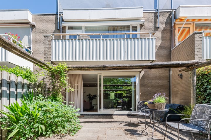 Foto 25 van Van den Berghlaan 479