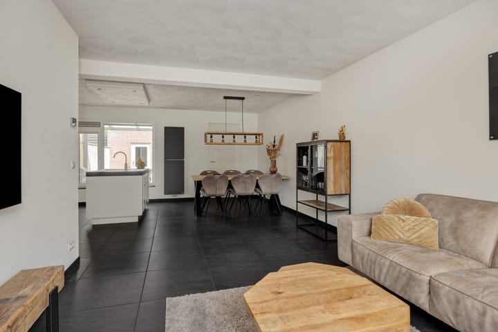 Foto 2 van Parallelweg 150