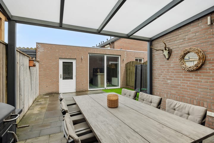 Foto 5 van Parallelweg 150