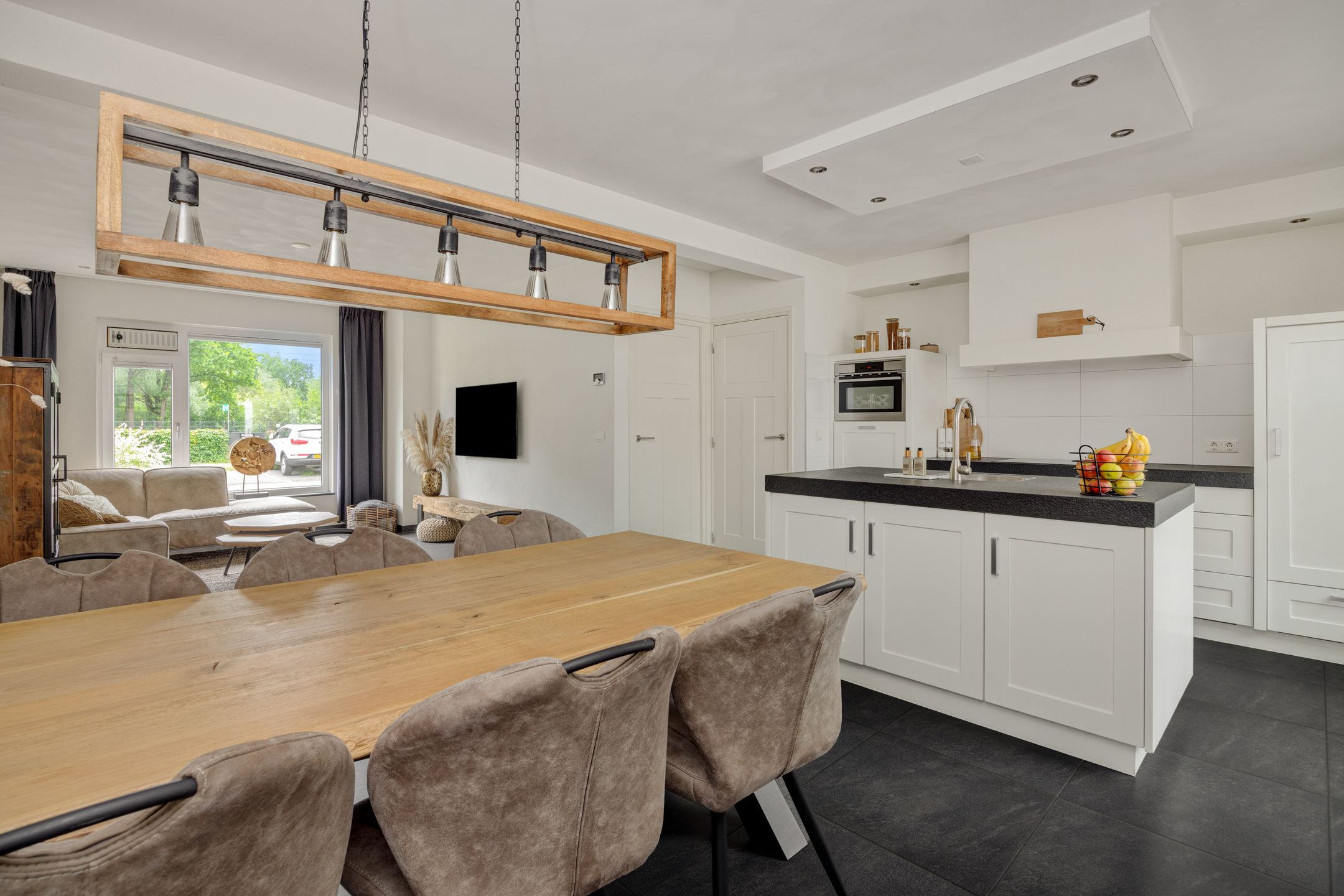 Foto 12 van Parallelweg 150