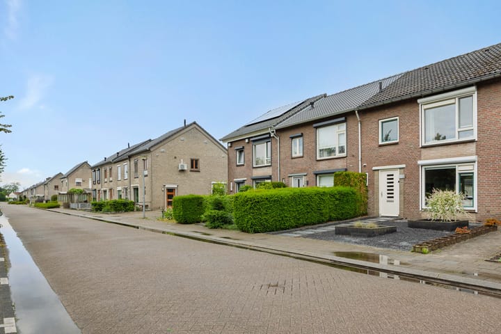 Foto 33 van Parallelweg 150