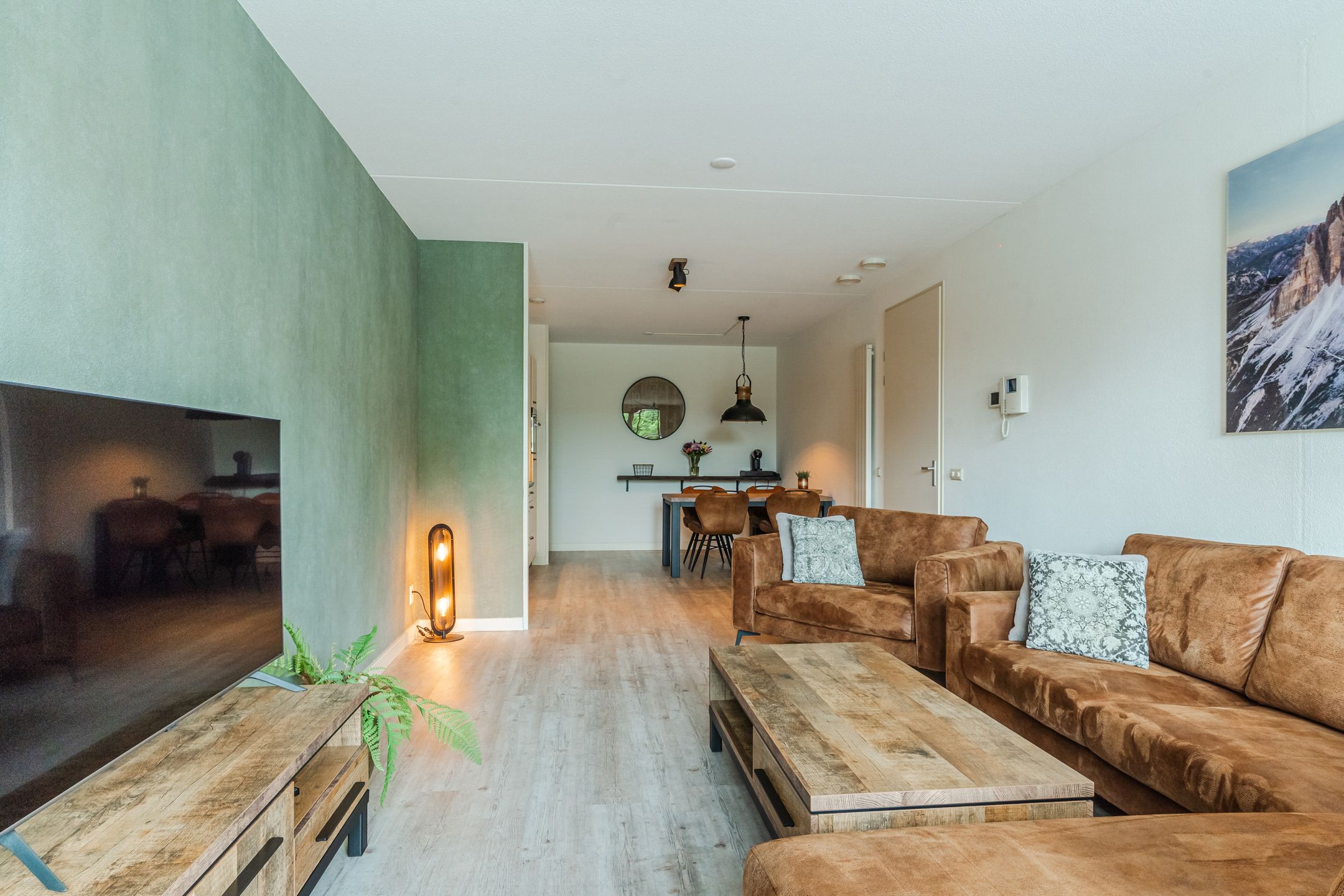 Photo 6 of Julianastraat 18-A