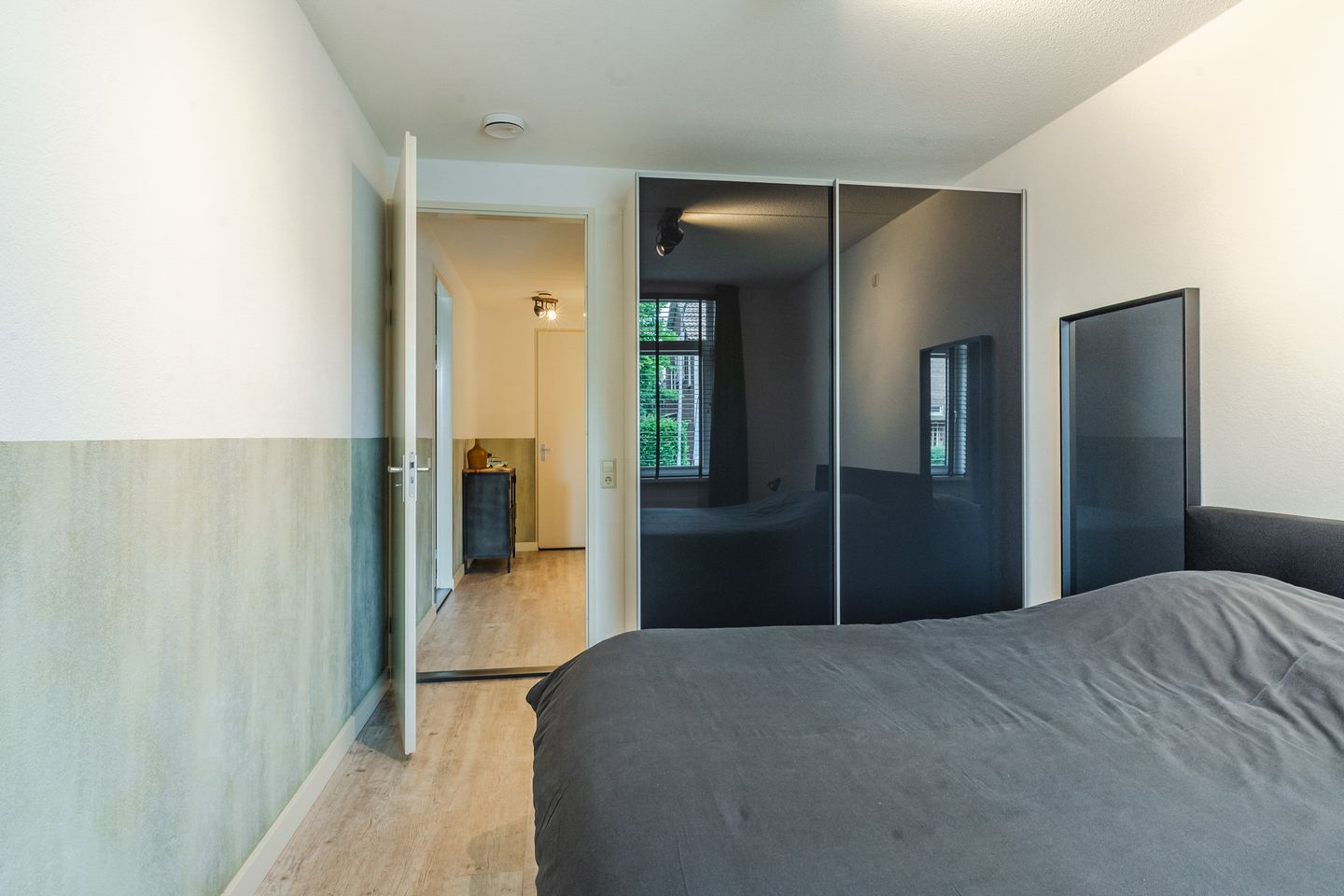 Photo 14 of Julianastraat 18-A