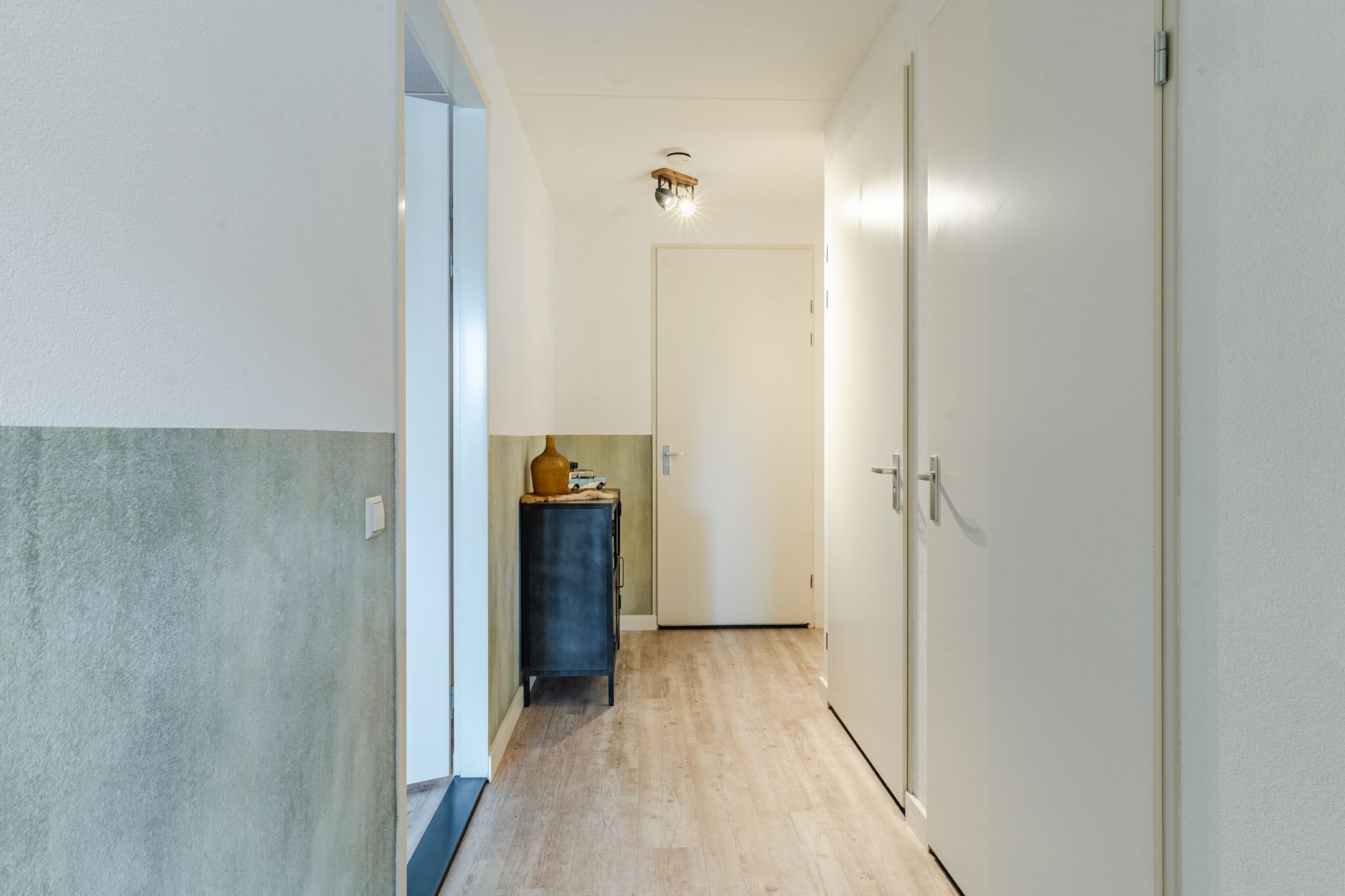 Photo 15 of Julianastraat 18-A