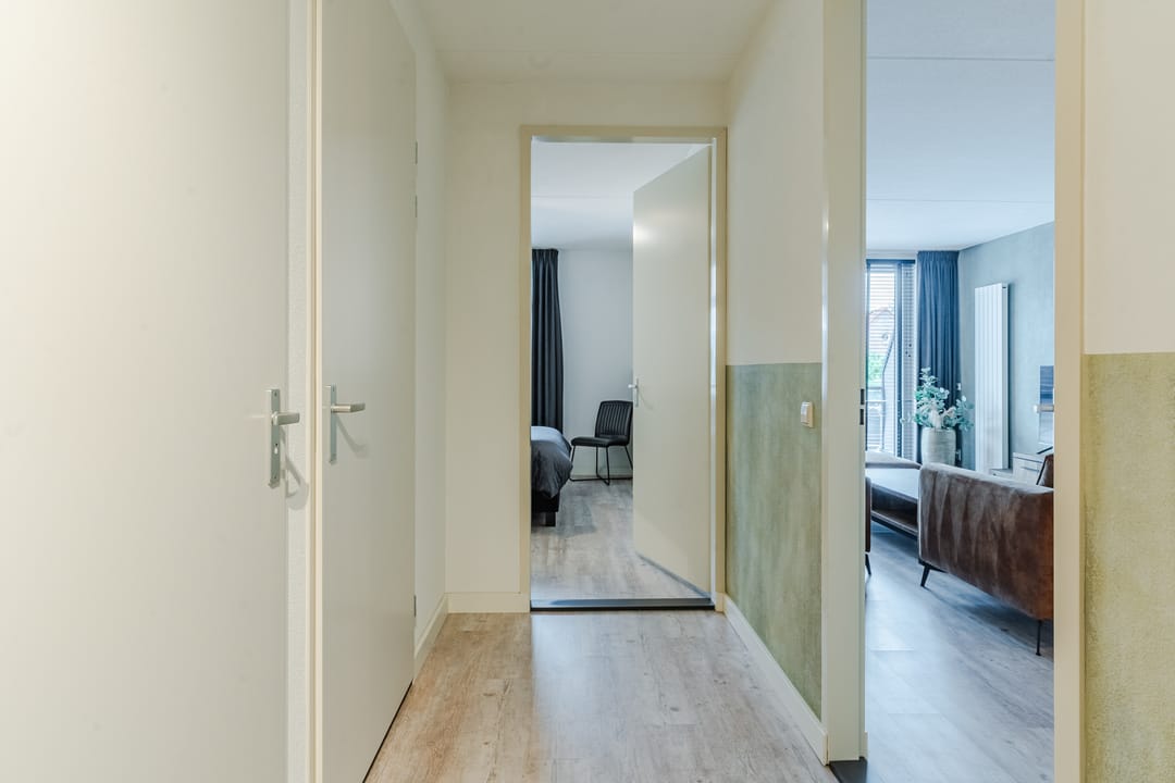 Photo 16 of Julianastraat 18-A