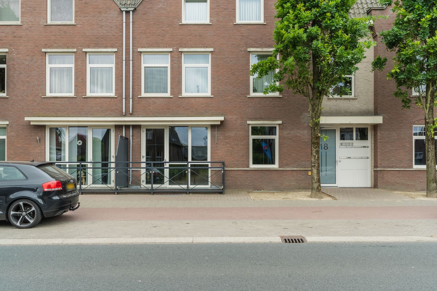 Photo 34 of Julianastraat 18-A