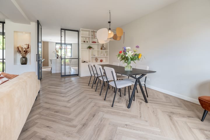 Photo 8 of J. van der Woerd-Mollstraat 9