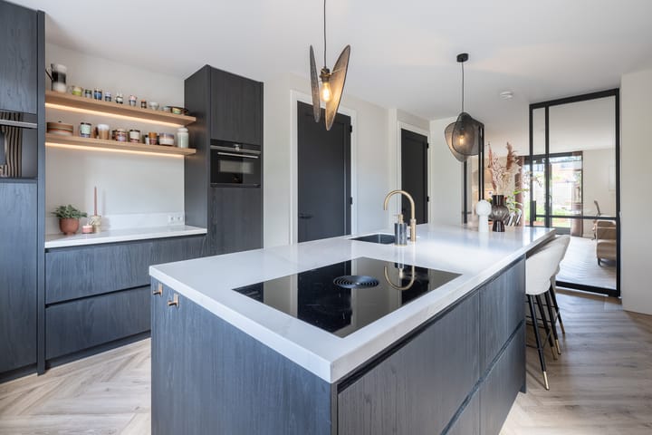 Photo 16 of J. van der Woerd-Mollstraat 9