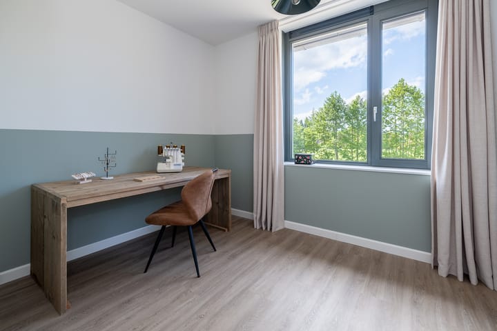 Photo 27 of J. van der Woerd-Mollstraat 9