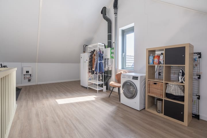 Photo 40 of J. van der Woerd-Mollstraat 9