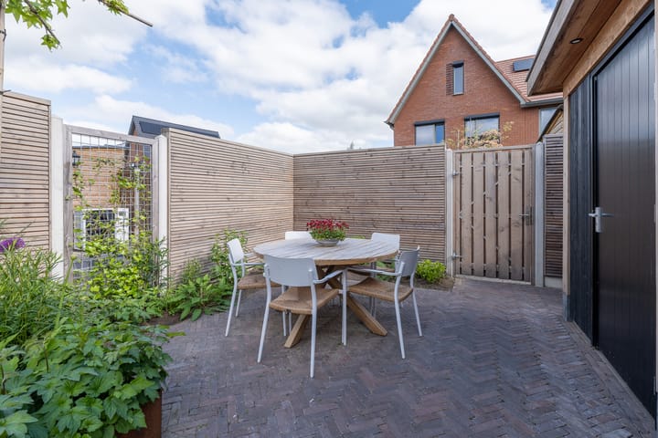 Photo 52 of J. van der Woerd-Mollstraat 9