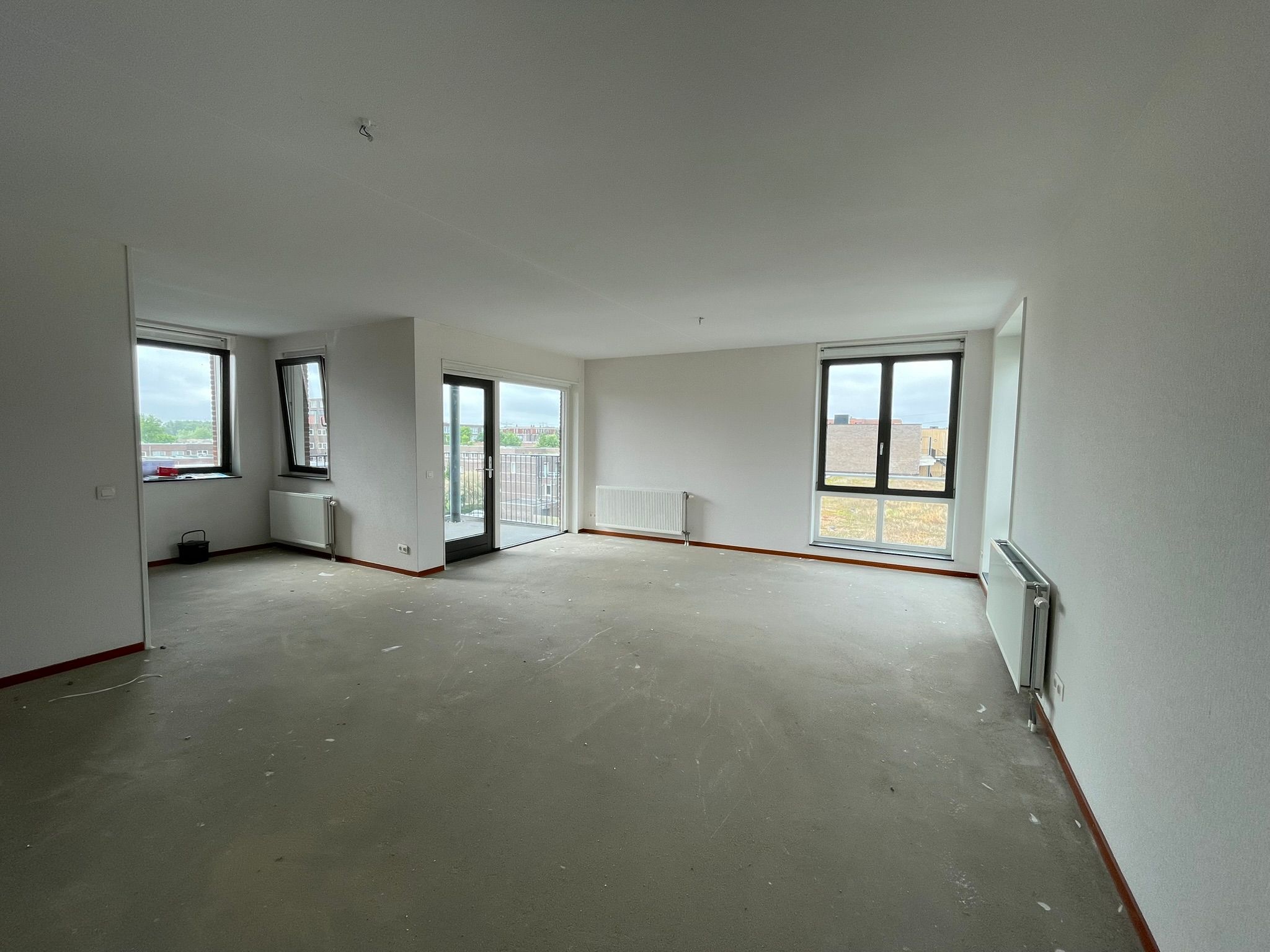 Photo 3 of Eva Besnyöstraat 318