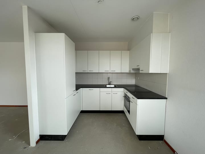 Photo 4 of Eva Besnyöstraat 318